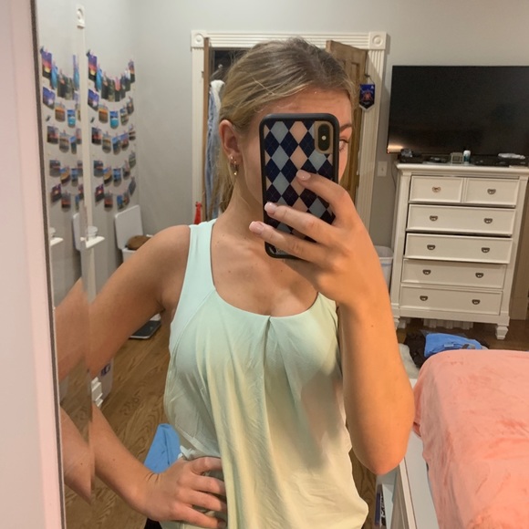 Lululemon! - Picture 6 of 6